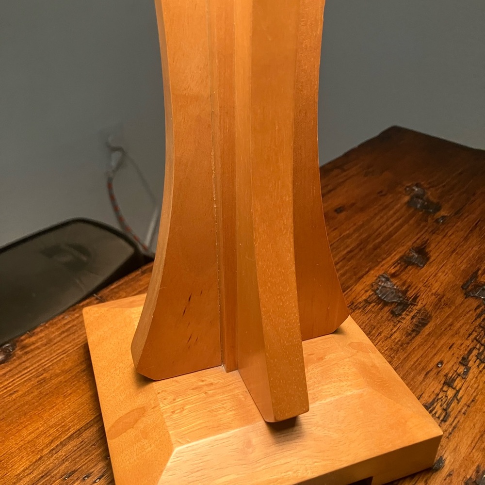 MCM Vintage Craftsman Mission Style Stained Glass Table Lamp - Cream and Brown - Picture 5 of 10